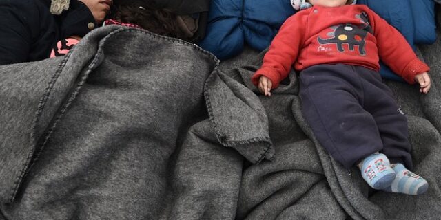 Αφγανιστάν: Γυναίκα γέννησε μέσα σε αεροσκάφος κατά την επιχείρηση απομάκρυνσής της