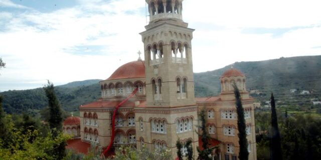 Αίγινα: “Λουκέτο” στο μοναστήρι του Αγίου Νεκταρίου – Θετικές στον κορονοϊό 16 μοναχές