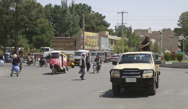 Αφγανιστάν: Στα χέρια των Ταλιμπάν το τελευταίο προπύργιο της κυβέρνησης στον βορρά