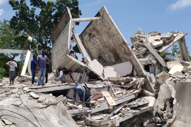 Σεισμός 7,2 Ρίχτερ στην Αϊτή: Πάνω από 200 νεκροί, εκατοντάδες αγνοούμενοι, τεράστιες ζημιές