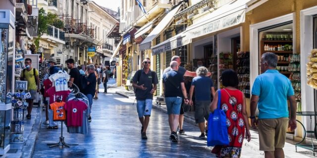 Κορονοϊός: 901 νέα κρούσματα σήμερα στην Αττική