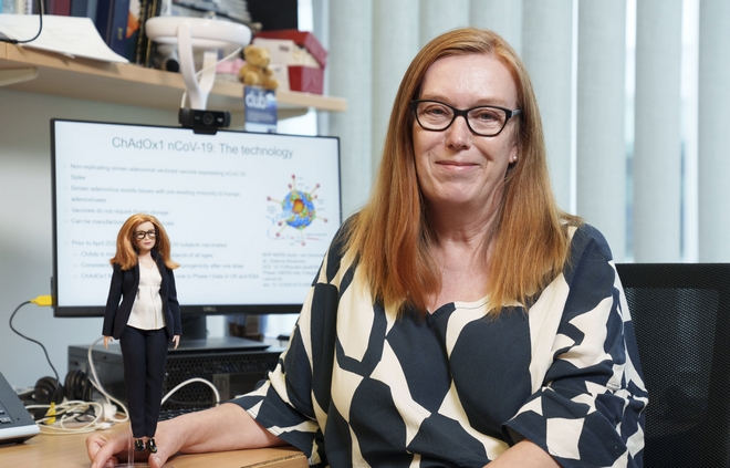 Μια Barbie – επιστήμονας προς τιμήν της συνδημιουργού του εμβολίου της AstraZeneca