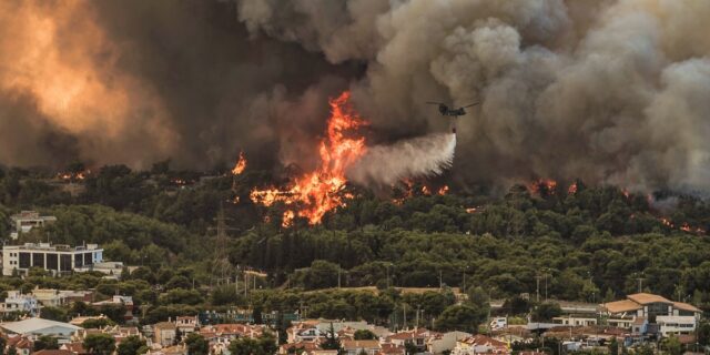 Φωτιές: Πάνω από 60.000 στρέμματα κάηκαν μέσα σε 4 μέρες