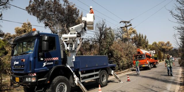 ΔΕΔΔΗΕ: Πώς προχωρά η αποκατάσταση των ζημιών από τις φωτιές