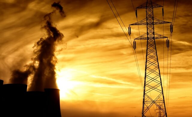 Από ρεκόρ σε ρεκόρ η κατανάλωση ρεύματος – Συστάσεις στις βιομηχανίες