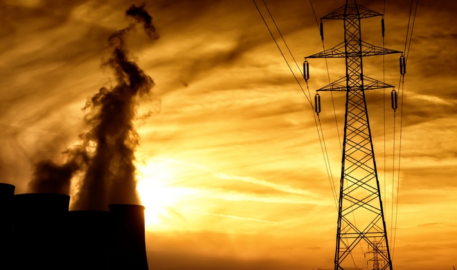 Από ρεκόρ σε ρεκόρ η κατανάλωση ρεύματος – Συστάσεις στις βιομηχανίες