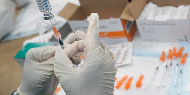 ΠΟΥ: Δεν υπάρχει προς το παρόν ανάγκη για τρίτη δόση