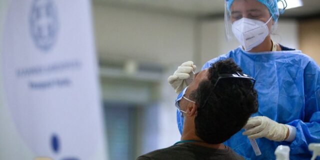 Κορονοϊός: 3628 νέα κρούσματα σήμερα στην Ελλάδα – 22 νεκροί και 344 διασωληνωμένοι