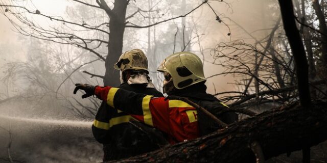 Οι εθελοντές πυροσβέστες ρισκάρουν τη ζωή τους, αλλά δεν νοιάζεται κανείς για αυτό