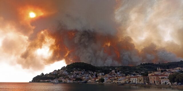 Η καταστροφή στην Εύβοια στην πρώτη σελίδα του Guardian και εικαστικό πρωτοσέλιδο στους N.Y. Times