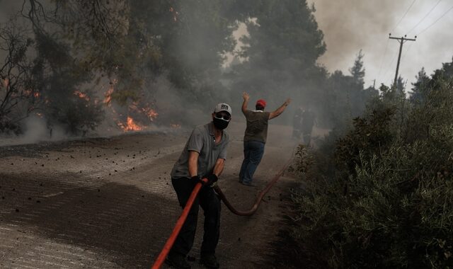 Φωτιά στην Γορτυνία: Ενιαίο και επικίνδυνο το μέτωπο -Εκκενώνονται 20 οικισμοί