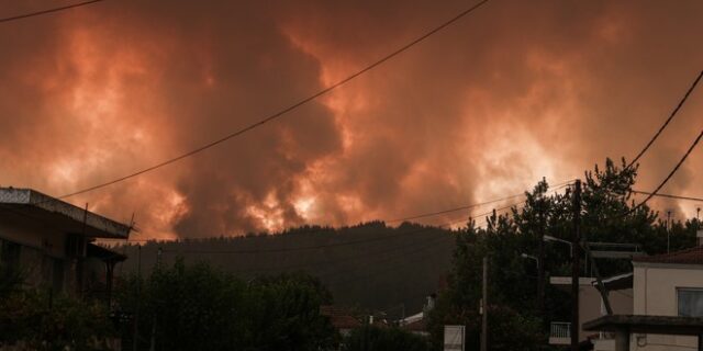 Φωτιά στην Εύβοια: Κλιμάκια ψυχολόγων και κοινωνικών λειτουργών μεταβαίνουν σε Χαλκίδα και Αιδηψό