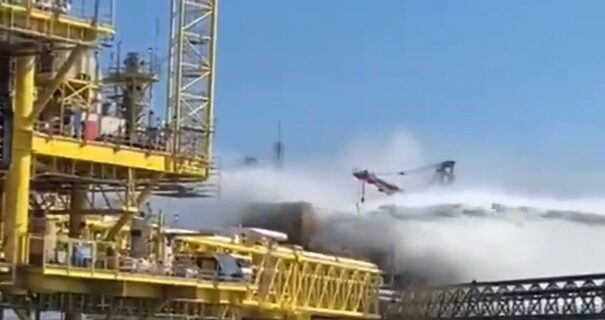 Μεξικό: Τουλάχιστον 5 νεκροί από φωτιά σε εξέδρα άντλησης πετρελαίου