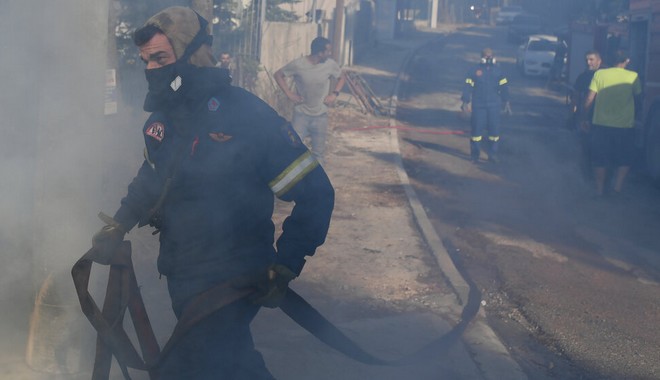 Καταστροφικές πυρκαγιές: Νέα ημέρα αγωνίας σε Αττική, Εύβοια, Πελοπόννησο και Φωκίδα