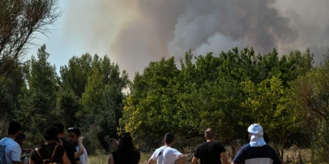 Βασίλης Κουτσαβλής: Εμπρησμός στο Τατόι – Κινδυνεύει ο ιστορικός πυρήνας
