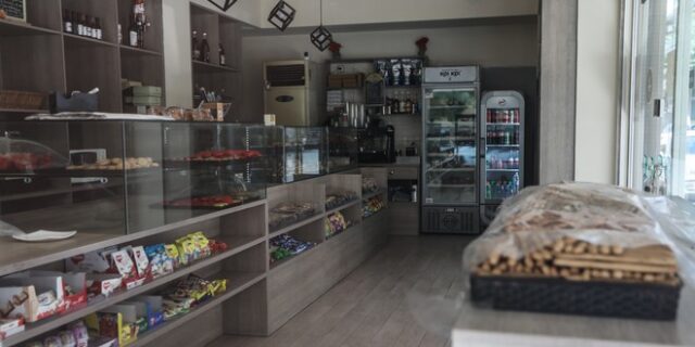 Κολωνός: Ληστεία με πυροβολισμούς σε φούρνο – Τραυματίστηκε ο ιδιοκτήτης