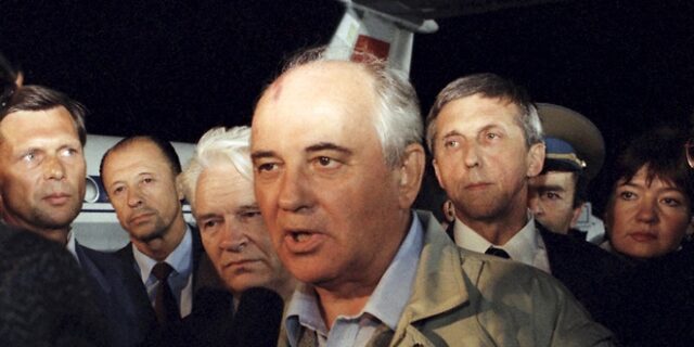 Γκορμπατσόφ: Ο σωστός δρόμος ανάπτυξης της Ρωσίας είναι ο δημοκρατικός
