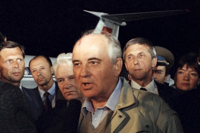 Γκορμπατσόφ: Ο σωστός δρόμος ανάπτυξης της Ρωσίας είναι ο δημοκρατικός