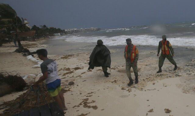 Μεξικό: Ο κυκλώνας Γκρέις απειλεί ξανά τη χώρα