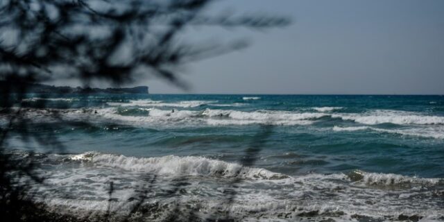 Καιρός: Κανονικές θερμοκρασίες και ενισχυμένο μελτέμι στο Αιγαίο