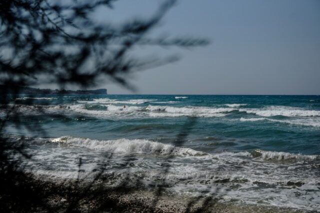 Καιρός: Κανονικές θερμοκρασίες και ενισχυμένο μελτέμι στο Αιγαίο