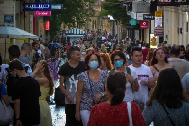 Την Τρίτη τα νέα μέτρα για τους ανεμβολίαστους – Τι αλλάζει από Σεπτέμβριο