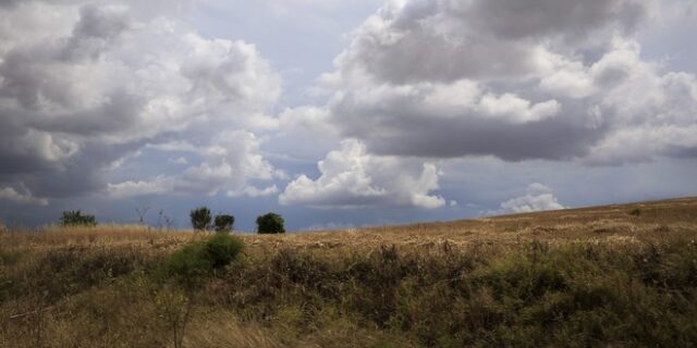 Καιρός: Ισχυρές βροχές και πτώση της θερμοκρασίας