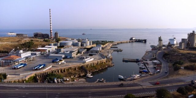 Αποκαταστάθηκε η κυκλοφορία των οχημάτων στη λεωφόρο Δραπετσώνας – Είχε κλείσει λόγω ανατροπής βυτιοφόρου