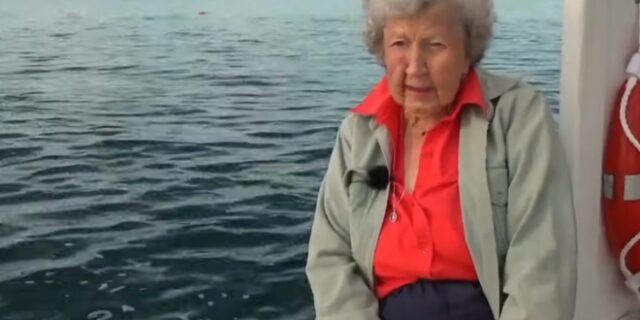 Η 101χρονη “κυρία των αστακών” δεν σκοπεύει να συνταξιοδοτηθεί