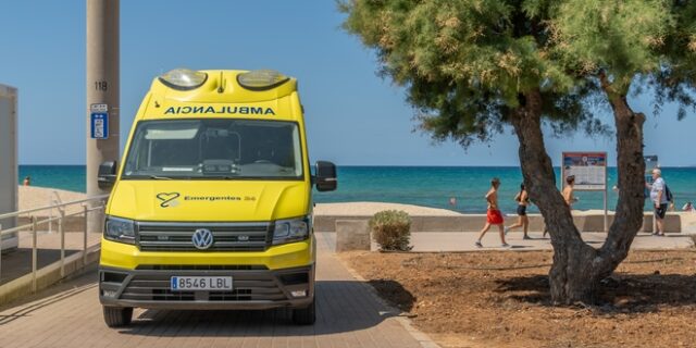 Ισπανία: Βρετανός τουρίστας πήγε για φαγητό σε εστιατόριο και έφυγε με ασθενοφόρο