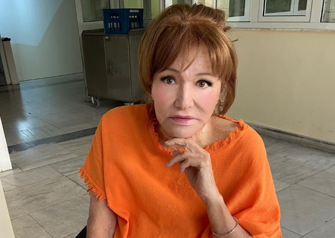 Μαίρη Χρονοπούλου: Νοσηλεύτηκε με πόνους και βαρύ βήχα – Το αισιόδοξο μήνυμα μέσα από το νοσοκομείο