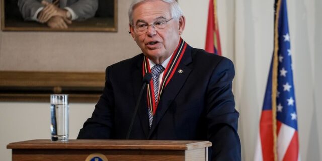 Μενέντεζ: Η Ελλάδα είναι ένας ιδανικός εταίρος για τις ΗΠΑ