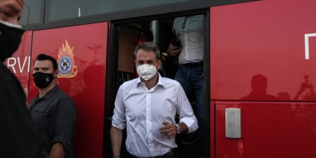 Φωτιά στην Ηλεία: Στην περιοχή μεταβαίνει ο Κυριάκος Μητσοτάκης – Οι Ένοπλες Δυνάμεις στη μάχη της πυρόσβεσης