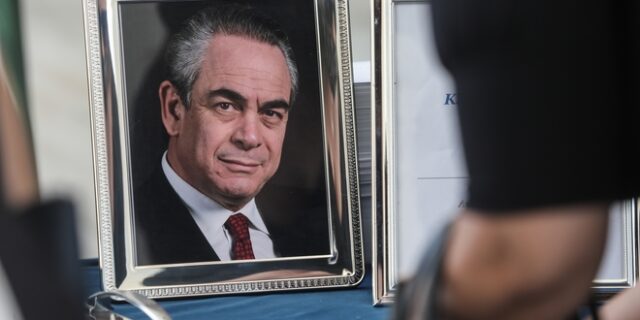 Το τελευταίο αντίο στον Κωνσταντίνο Μίχαλο