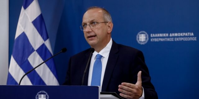 Οικονόμου για νέα μέτρα: “Η κοινωνία δεν μπορεί να περιμένει”