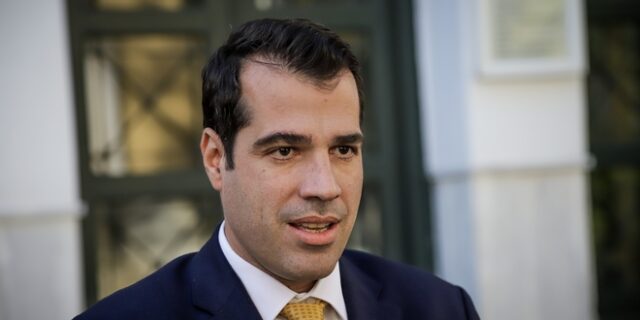 Ανασχηματισμός: Υγεία με Θάνο Πλεύρη και Μίνα Γκάγκα