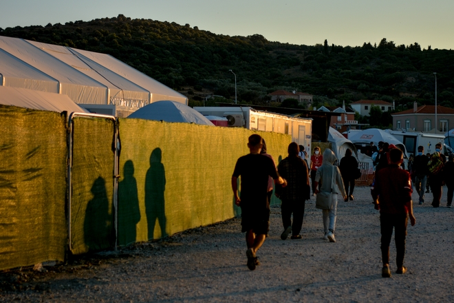 Έκθετη η Ελλάδα: Το Κράτος φυλακίζει τους πρόσφυγες προς απέλαση – Πλήρης έλλειψη δωρεάν νομικής συνδρομής
