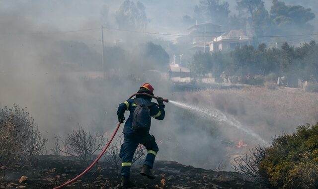 Φωτιές: Πολύ υψηλός κίνδυνος και την Τετάρτη σε τρεις περιφέρειες
