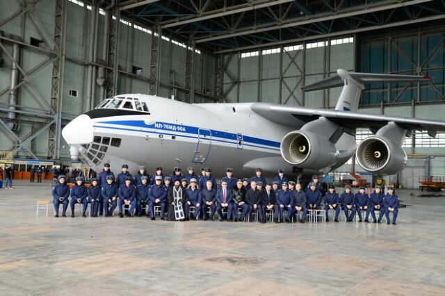 Φωτιές: Τα ρωσικά Ilyushin Il-76 και Beriev-200 επιχειρούν μαζί στην Ελλάδα