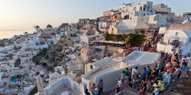 Η Ελλάδα ξεπέρασε τα 6 εκατομμύρια τουρίστες