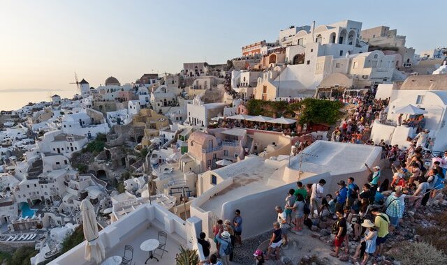 Η Ελλάδα ξεπέρασε τα 6 εκατομμύρια τουρίστες