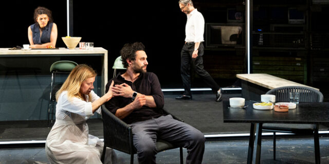 Ξαφνική μπόρα διέκοψε τον Οιδίποδα του Τόμας Οστερμάιερ στην Επίδαυρο