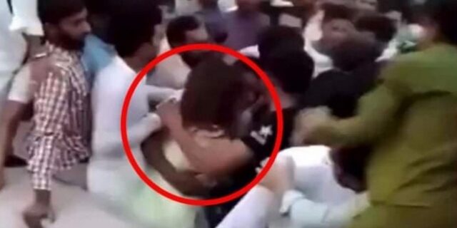 Οργή στο Πακιστάν: 300-400 άνδρες επιτέθηκαν σεξουαλικά σε κοπέλα που τραβούσε βίντεο στο Tik Tok