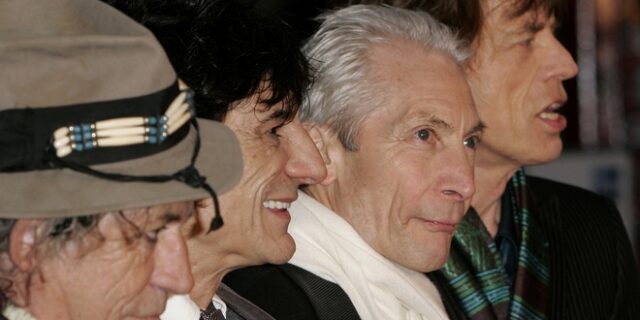Rolling Stones, “closed”: Τζάγκερ, Ρίτσαρντς και Γουντ αποχαιρετούν τον Τσάρλι Γουότς