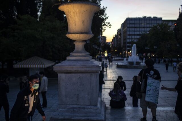 Μετάλλαξη Δέλτα: Ξεκάθαρη κυριαρχία της σε όλη τη χώρα – Ποια νησιά είναι στο “κόκκινο”