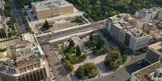 Δήμος Αθηναίων: Αρχίζουν τα έργα ανάπλασης στην πλατεία Συντάγματος