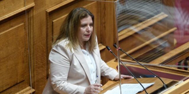 ΣΥΡΙΖΑ: Εκθέτει την κυβέρνηση για τις γυναικοκτονίες η Μαρία Συρέγγελα