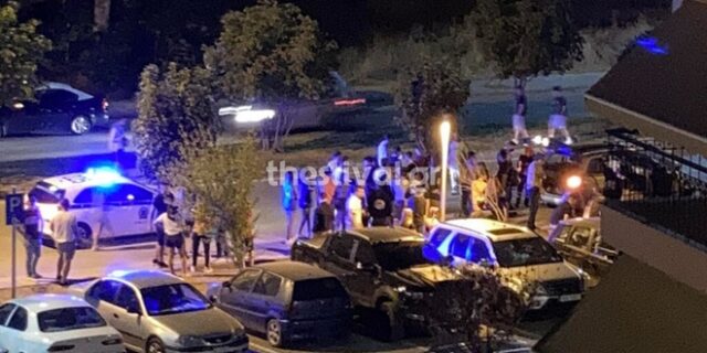 Θεσσαλονίκη: Σοβαρό τροχαίο με 4 τραυματίες – ΙΧ έπεσε σε κολώνα