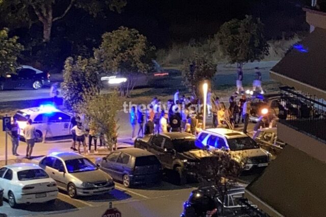 Θεσσαλονίκη: Σοβαρό τροχαίο με 4 τραυματίες – ΙΧ έπεσε σε κολώνα