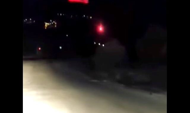 Φωτιά στο Δασκαλειό: Βίντεο καταγράφει τη ρίψη φωτοβολίδας – Εμπρησμό καταγγέλλουν οι κάτοικοι